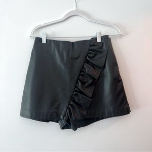 ZARA Black Faux Leather Ruffle Skort